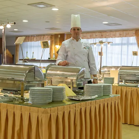 Hunguest Panoráma 4*