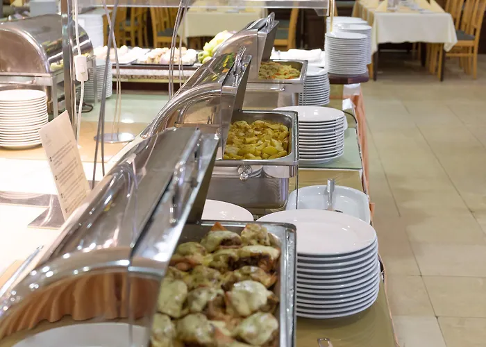 ホテル Hunguest Panorama ヘーヴィーズ