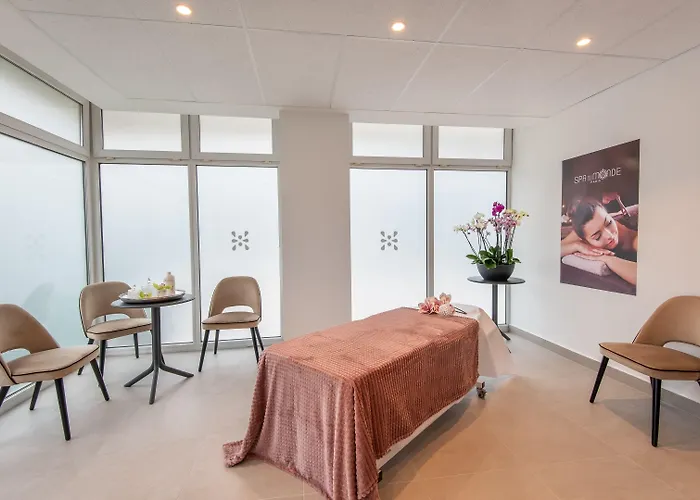 ホテル Hunguest Panorama ヘーヴィーズ